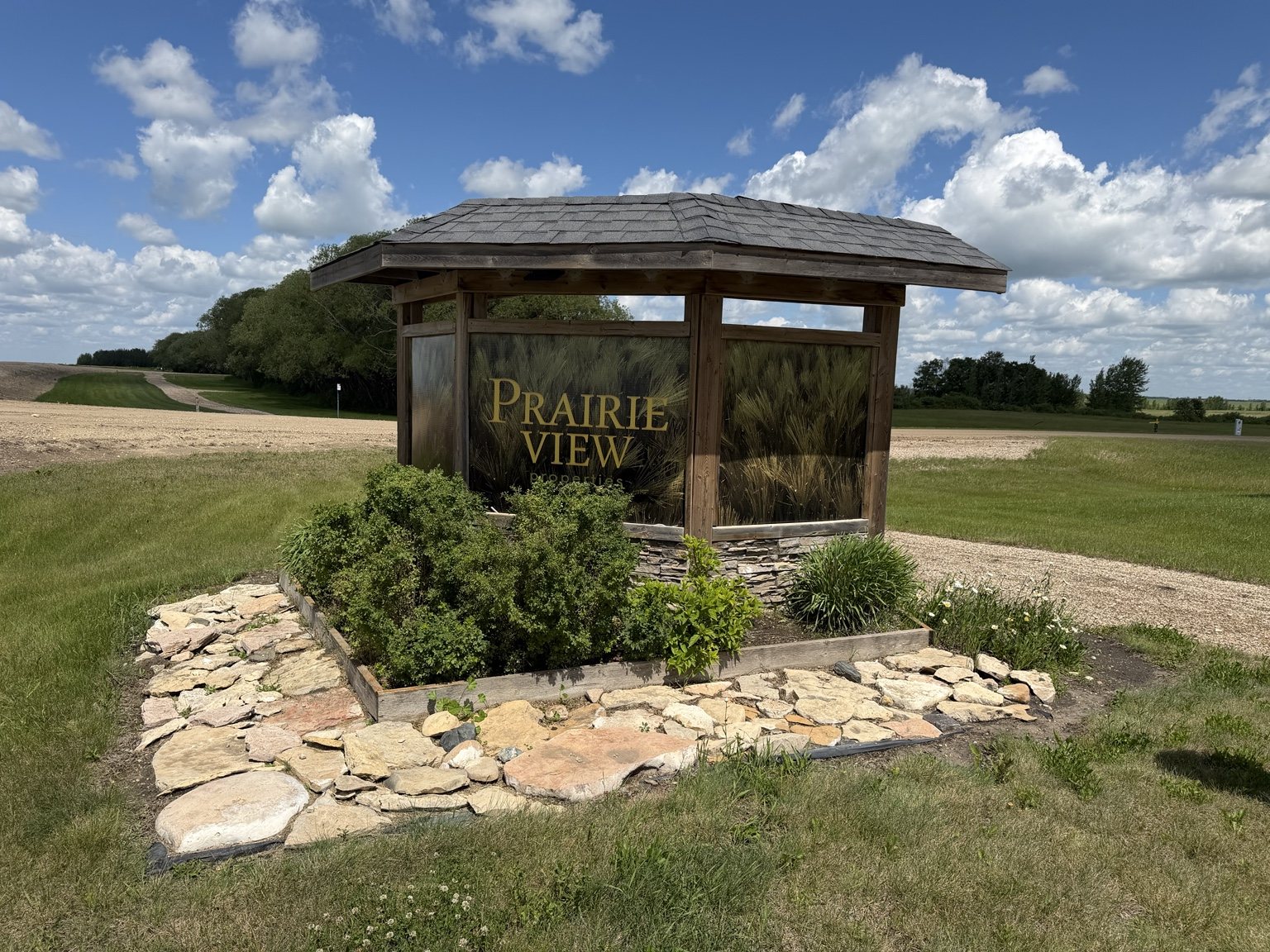Prairie View trailhead and neighbourhood development sign outside Humboldt